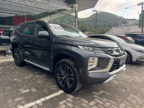 MITSUBISHI PAJERO SPORT 2.4 16V MIVEC TURBO DIESEL LEGEND AWD AUTOMÁTICO MITSUBISHI PAJERO SPORT 2.4 16V MIVEC TURBO DIESEL LEGEND AWD AUTOMÁTICO